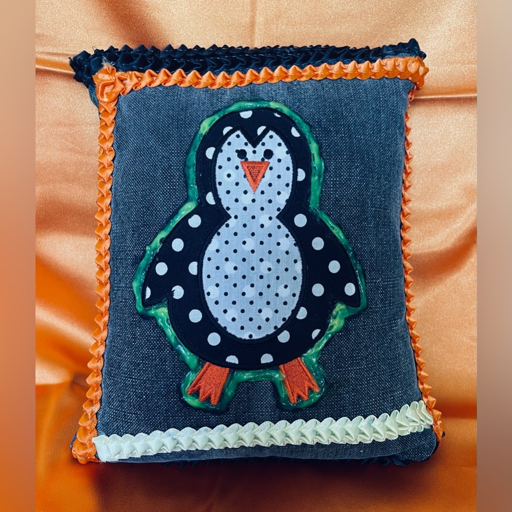 Hand Crafted Glow In The Dark Penguin Pillow Children - Picture 11 of 14